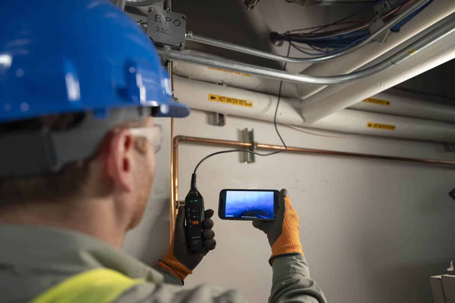 Eine professionelle Bauwerksdiagnose ist der erste Schritt zu einer erfolgreichen Sanierung. Gerade in Lübeck und Umgebung hilft sie, verborgene Feuchte-, Schimmel- und Bauschäden frühzeitig zu erkennen und bildet die Grundlage für nachhaltige Instandsetzungsmaßnahmen.